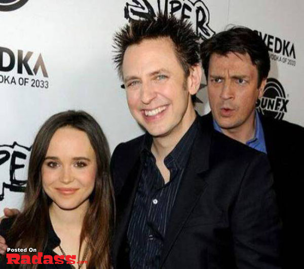 Person, person, person photobombs celebrity style.