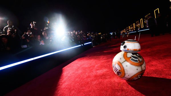 A Star Wars bb-8 robot sits on a red carpet at the 'Star Wars: The Force Awakens' World Premiere.