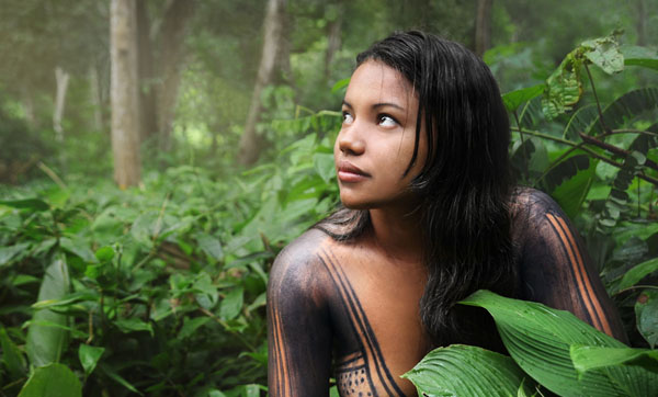 40 cool pics: A woman in the jungle with body paint.