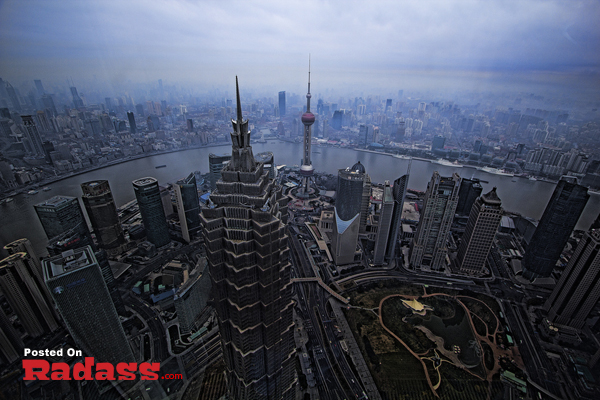 Shanghai's stunning skyline captured in high-quality photographs. [30 PICS]