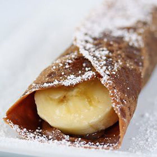 OM-F@cking-G Food Porn: Banana crepe with powdered sugar.