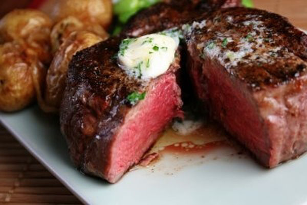 OM-F@cking-G Food Porn: Steak, potatoes, butter.