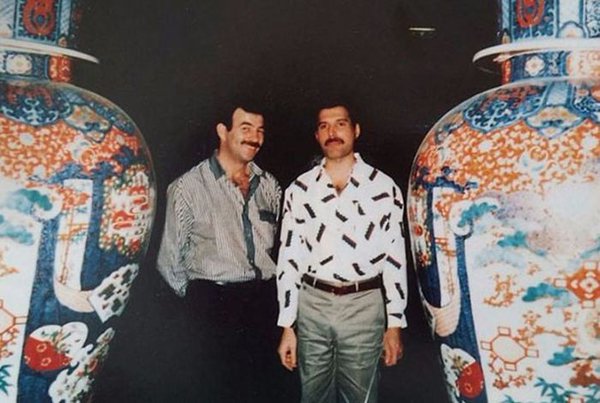 Freddie Mercury and His Last Partner Jim Hutton. (6)