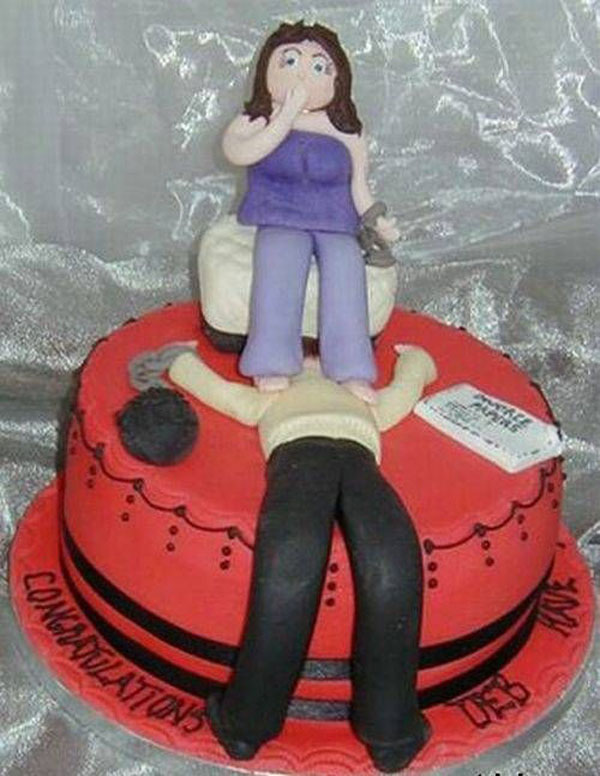 Hilarious Divorce Cake that is better than the wedding cake. (3)