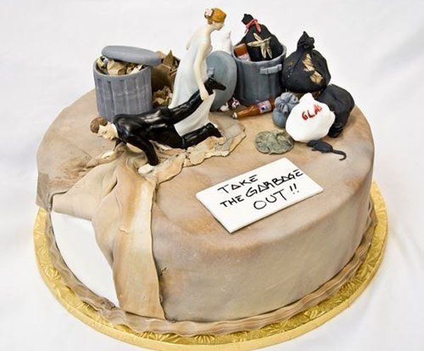 Hilarious Divorce Cake that is better than the wedding cake. (24)