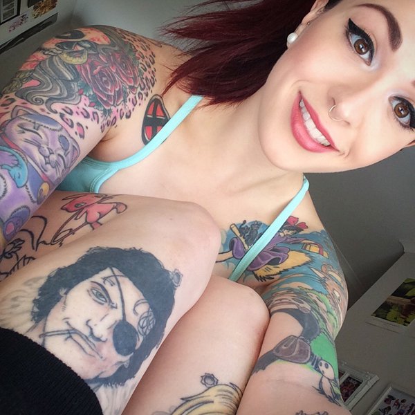 The hottest girls with tattoos and body art. (8)