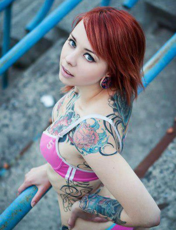 The hottest girls with tattoos and body art. (27)