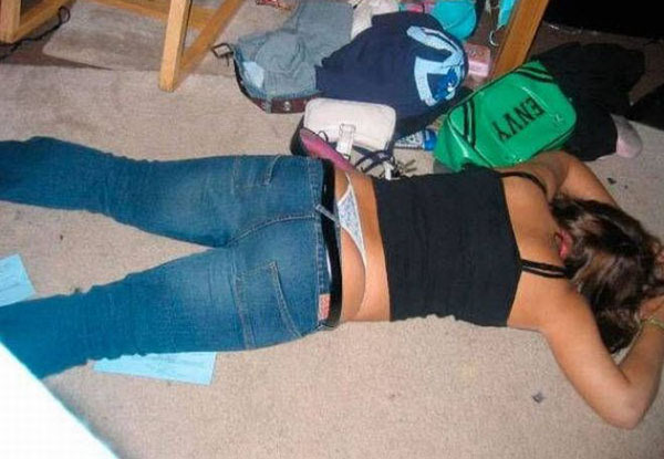 The best drunk girl pics on the internet. (17)