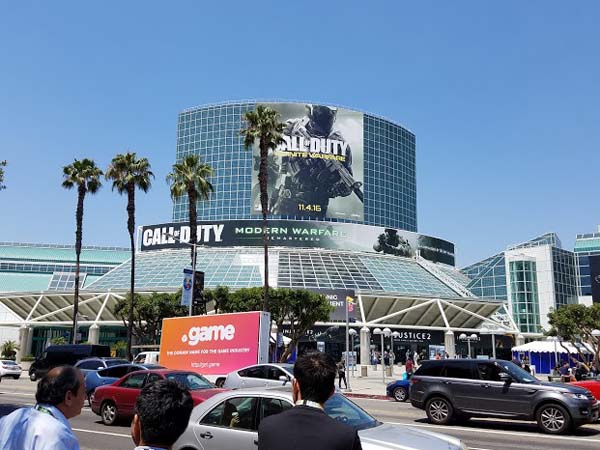 Call of duty tv at the san diego convention center.